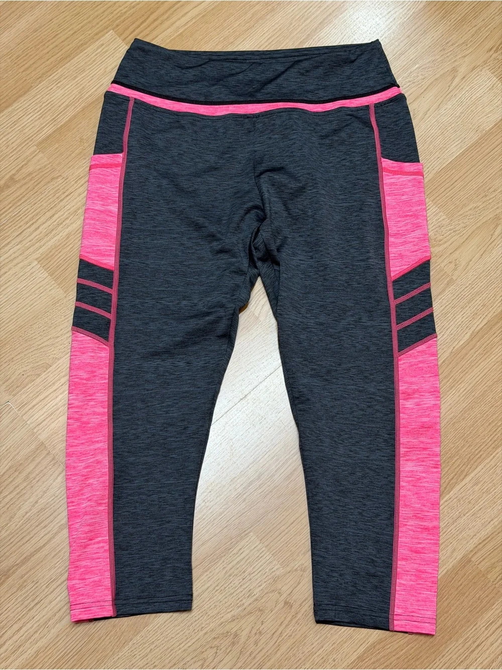 Sugar Pocket Girls Heather Gray Hot Pink Colorblock Athletic Capris XL